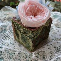 【SALE】ゴブランボックスアレンジ　プリザーブドフラワー