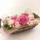 ナチュラルカントリーフラワー　バスケットアレンジ