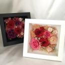 ウッドスタンドプリザーブドフラワーフレームアレンジ　選べるフレーム白/黒